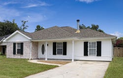 405 Cavaness Dr, Houma, LA 70364