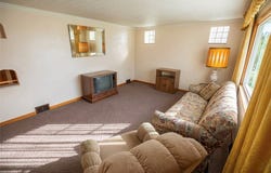 123 E Mifflin St, Whitaker, PA 15120
