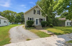 1104 E Ft Wayne Street, Warsaw, IN 46580