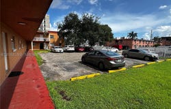 1245 W 24th St, Hialeah, FL 33010