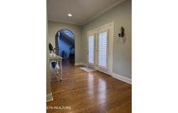 34 Whitehall, Bristol, TN 37620