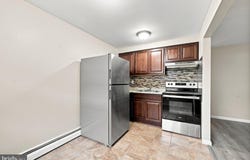 2626-32 PARKSIDE Terrace, BROOKHAVEN, PA 19015