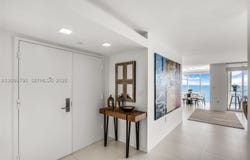 881 Ocean Dr, Key Biscayne, FL 33149