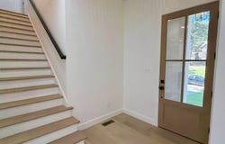 25 CRESCENT Ln, Selmer, TN 38375