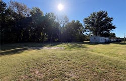 324 S Main Street, St Elmo, IL 62458