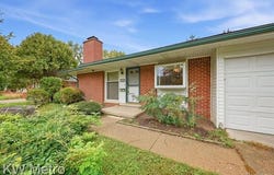 29700 Rock Creek Drive, Southfield, MI 48076