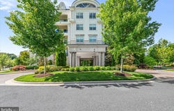 8111 RIVER RD #122, BETHESDA, MD 20817