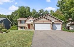 2641 Oak Ridge Drive, Monticello, MN 55362