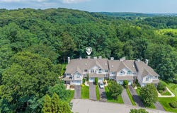 406 Willow Pond Drive, Riverhead, NY 11901