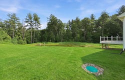 17 Silvergrass Ln, Southwick, MA 01077