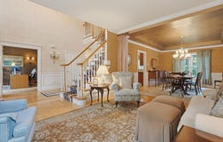 23 Lenox Dr, Franklin, MA 02038
