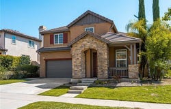 705 E Lemon Swirl, Azusa, CA 91702
