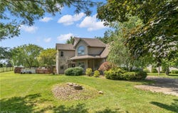 8241 Akron Canfield Road, Canfield, OH 44406