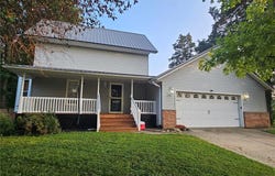101 Sunset Drive, Anamosa, IA 52205