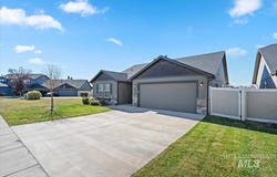 3805 S Windy Ridge Dr, Nampa, ID 83686