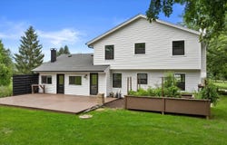 1013 Fairfield Ln, West Bend, WI 53090