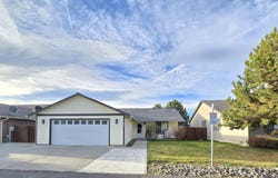 577 SE Sugar Pine Way, Madras, OR 97741