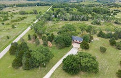 714 S Willison Rd, Hutchinson, KS 67501