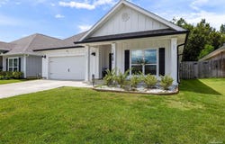 5757 Danbury Blvd, Pace, FL 32571