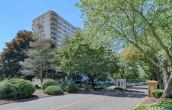 2625 Park Avenue, Bridgeport, CT 06604