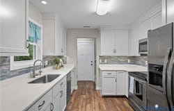 323 Windsor Rd, North, VA 23128