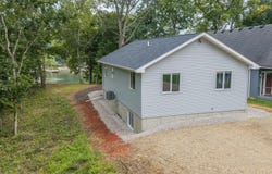 32 Magnolia Drive, Putnam, IL 61560