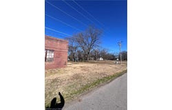 320 S Main ST, Spiro, OK 74959