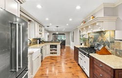 510 Pleasant View Road, Chanhassen, MN 55317
