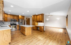 3828 E Dawley Ct, Sioux Falls, SD 57103