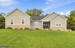 260 ELEGANT Drive, MARTINSBURG, WV 25403
