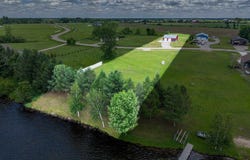 2160 Willow Bay Lane, Gladwin, MI 48624