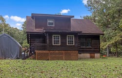 91 Oak Hill Drive NE, White, GA 30184