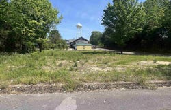 203 2nd Avenue E, Centre, AL 35960