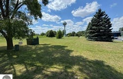 2426 Parkway Drive, Mt Pleasant, MI 48858