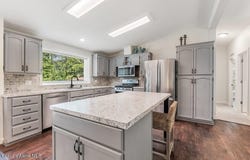 16095 E 3RD St, Bayview, ID 83803