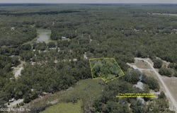 131 LONG BRANCH Trail, Interlachen, FL 32148