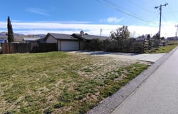 20301 Sears Drive, Tehachapi, CA 93561