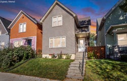 542 E Potter Ave, Milwaukee, WI 53207