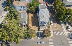 1556 8th ST, OAKLAND, CA 94607