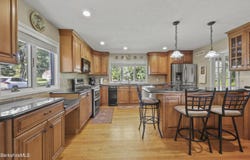 490 Williams St, Pittsfield, MA 01201