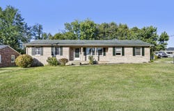 301 Aztec Trail, Georgetown, KY 40324