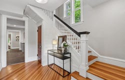 1025 N Summit St, IowaCity, IA 52245