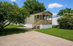 1001 E MacArthur Rd, Wichita, KS 67216