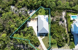 207 Stingray Ln, Port St. Joe, FL 32456