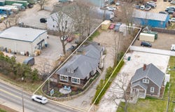 322 State Road, Vineyard Haven, MA 02568