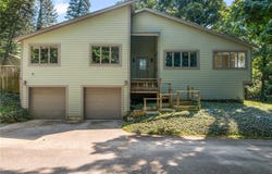 303 E Whipp Road, Centerville, OH 45459