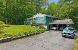 10 Ridgewood Drive, Augusta, ME 04330