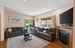 10013 Iris Lane, Eden Prairie, MN 55347