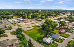 122 W 16th, Mt Pleasant, TX 75455