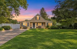 54 Pacific Avenue, Deer Park, NY 11729